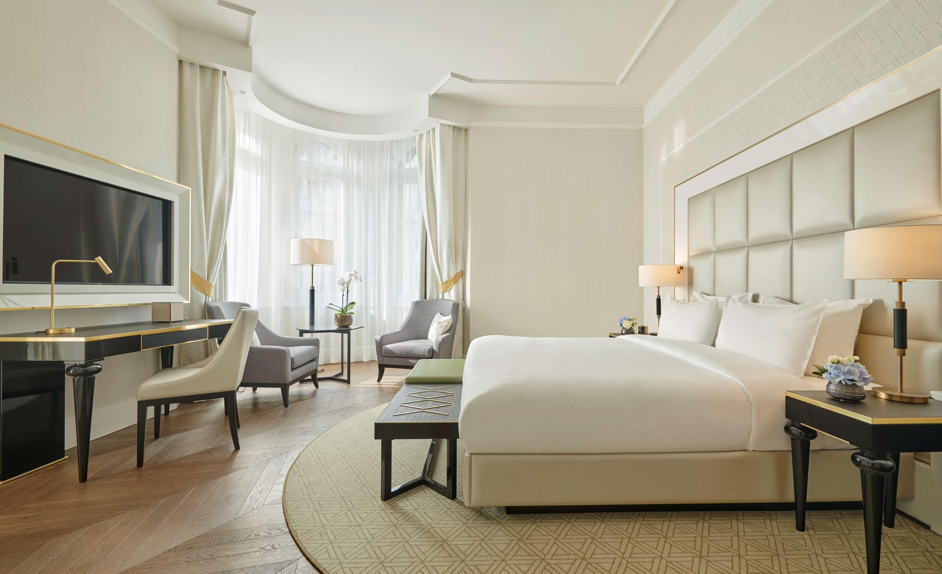 Parisi Udvar Budapest, Part Of Hyatt Budapeszt