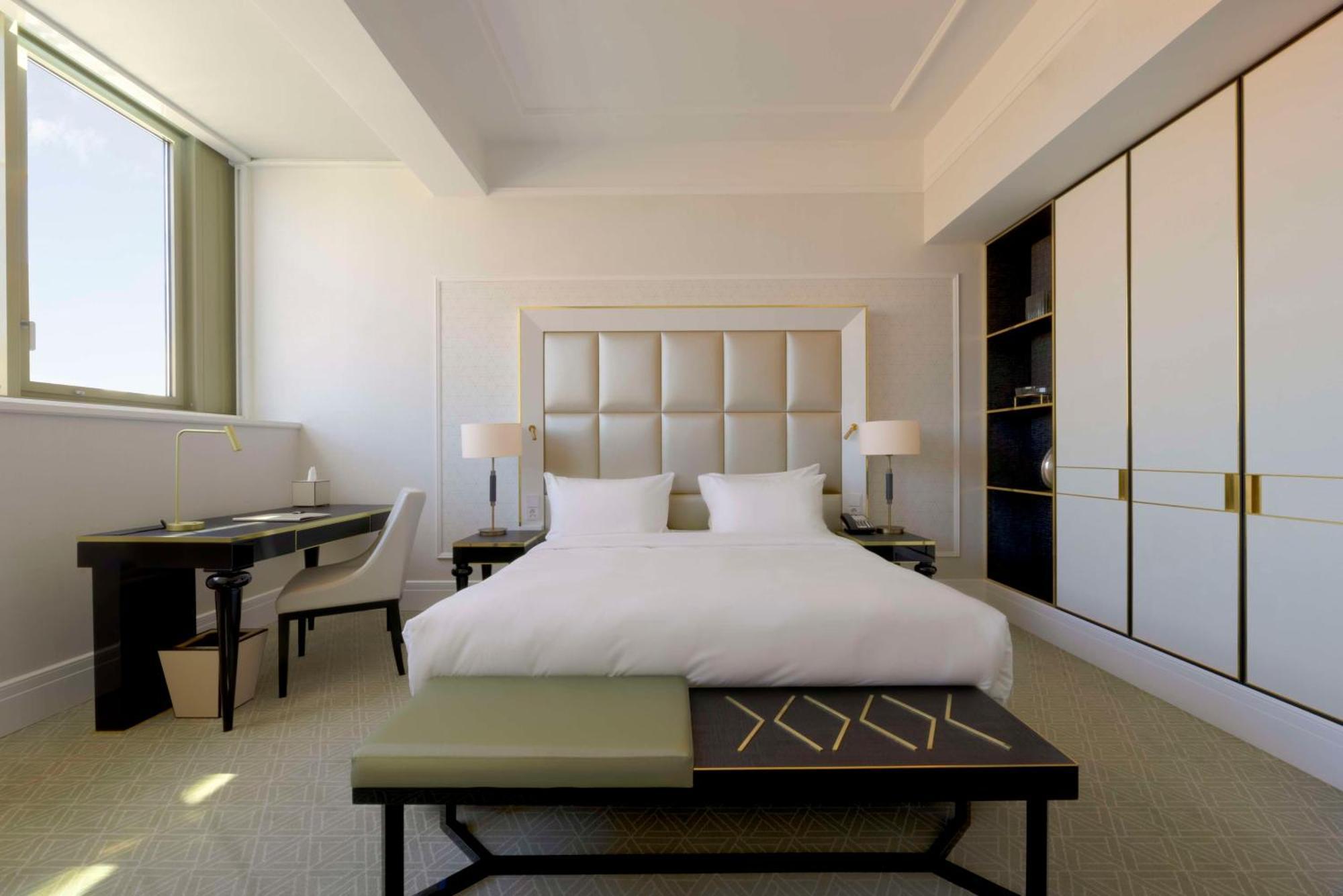 Parisi Udvar Budapest, Part Of Hyatt