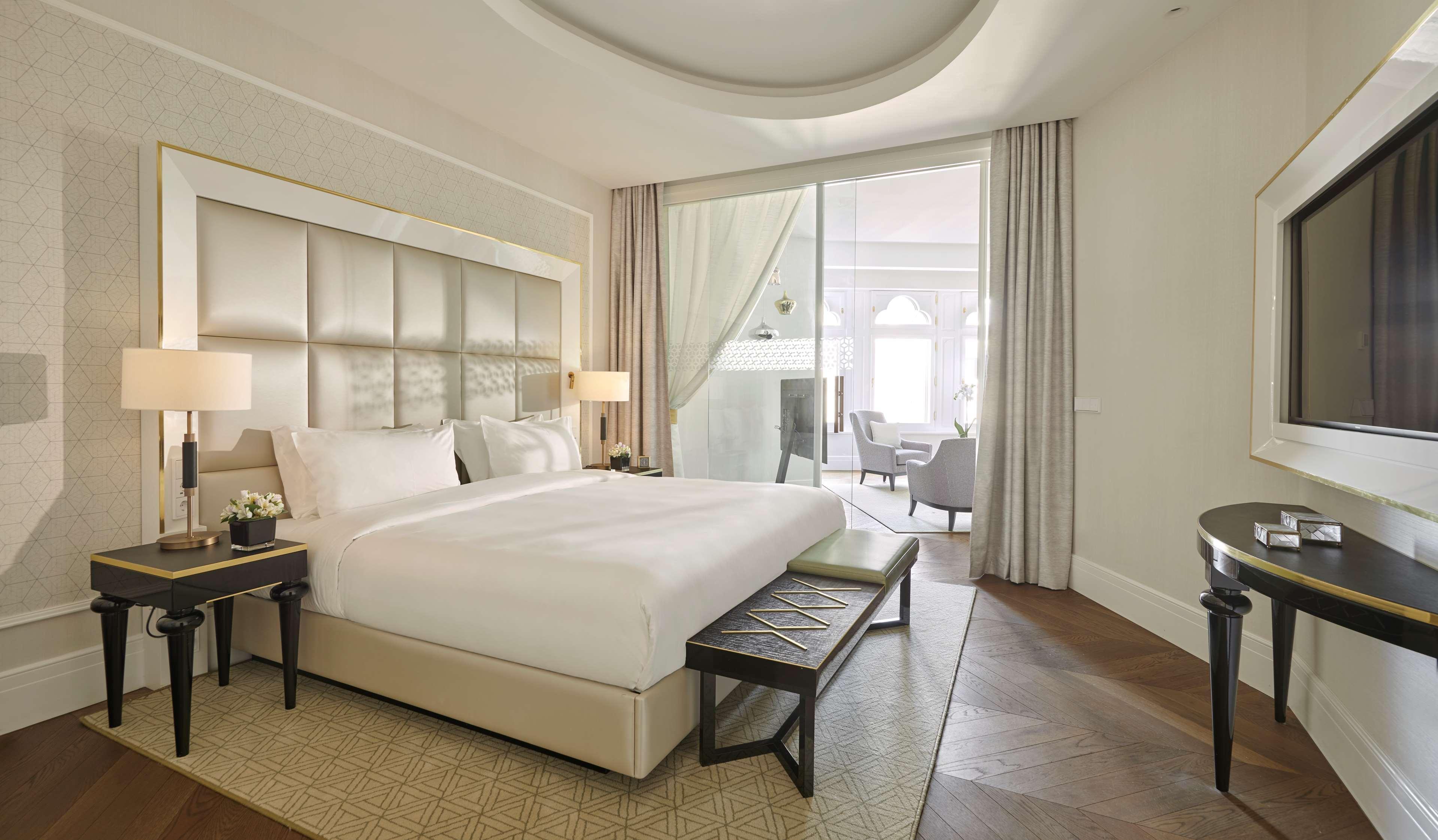 Parisi Udvar Budapest, Part Of Hyatt Готель 5*