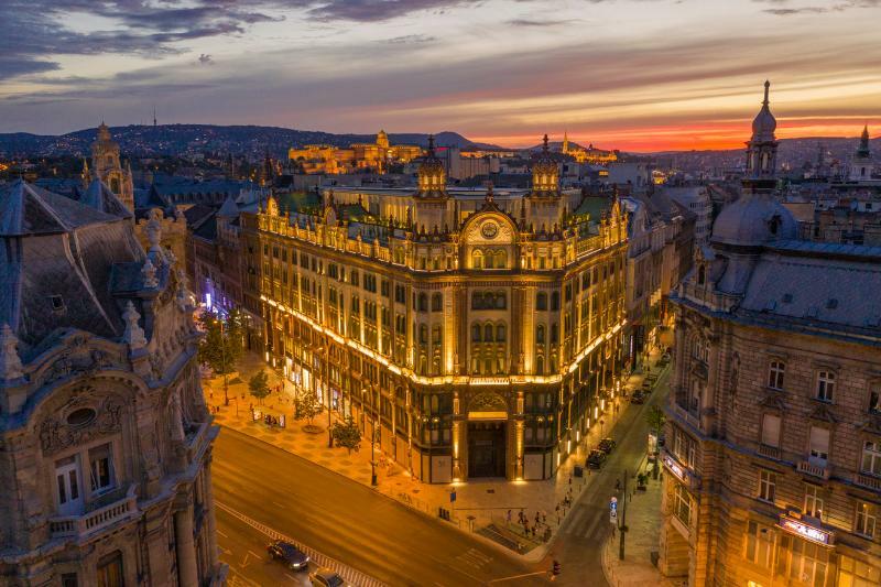 Parisi Udvar Budapest, Part Of Hyatt